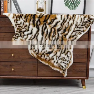 Wholesale Tiger Washable Tufted Vintage Fur Carpet Living Room Rugs For Sale thumbnail-2