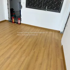 Wood Color Composite Wood Flooring Oak Grain Gray Laminate Floor 1.2 cm Foreign Trade MDF Floor Guangdong Spot Wholesale thumbnail-5