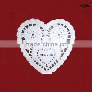 Various Style Of Plain Coloured Paper Doily thumbnail-1