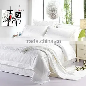 100% Cotton Luxury White Jacquard New Design Hotel Bedding Set thumbnail-1