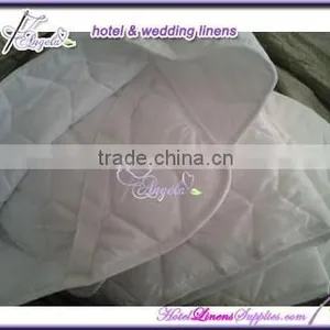 Queen Mattress Pads With Corner Elastic Stripes, White Mattress Pads for Hotels, Motels, Spas thumbnail-1
