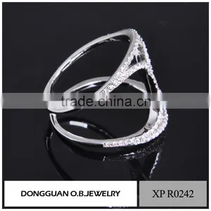 China Factory Custom OEM Sterling Silver Rings Rhodium Polished Wedding Rings for Women thumbnail-6