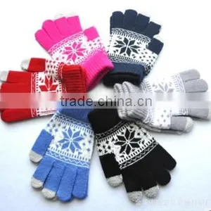 Knitted Jacquard Touchscreen Gloves for Smartphones & Tablets thumbnail-2