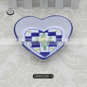 Ceramic Heart Shaped Baking Dish thumbnail-1