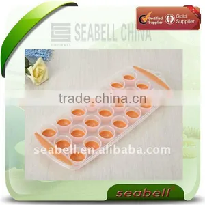 Round Circle Plastic Ice Cube Tray thumbnail-1