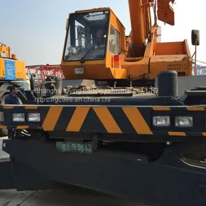 USED KOMATSU 25TON ROUGH TERRAIN CRANE thumbnail-4