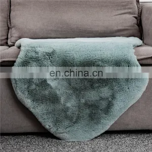 High Quality Bedroom Small 60*90 Purple Colorful Fluffy Fake Fur Carpets And Rugs thumbnail-3