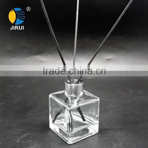 135ml Square Natural Scent Reed Diffuser Glass Bottle With Aluminum Cap Glass Diffuser Bottle Supplier's Choice thumbnail-3