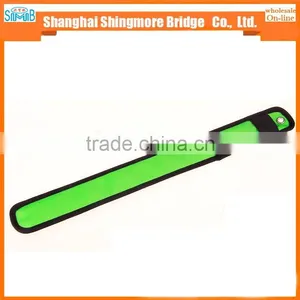 Cheap Wholesale High Quality LED Glowing Wrist Band Strap thumbnail-5