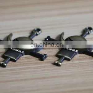 Wholesale Custom Metal Animals Shapes Labels Metal Tags Metal Plates for Handbag thumbnail-4
