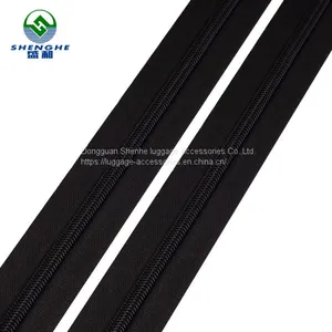 Hot Sale Zipper 8# Nylon Zippers Coil Zips in Rolls for Luggages thumbnail-1