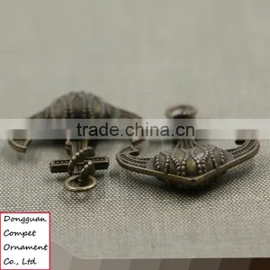 Wholesale Retro Zinc Alloy High End Three Dimensional Rudder Anchor Pendant thumbnail-3