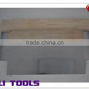 Stainless Steel Blade Scraper With Wooden Handle / Quadrate Blade thumbnail-1