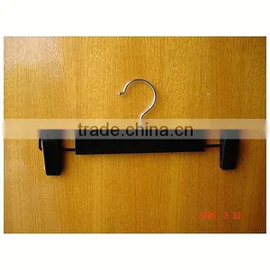 Multi Plastic Clip Hangers thumbnail-2