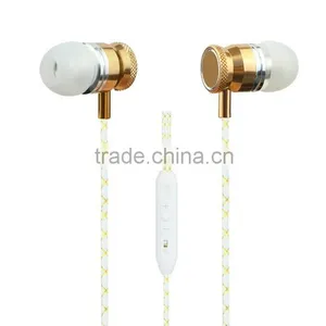 Tangle Free Metal Earphone With Handsfree Mic thumbnail-4