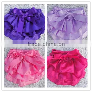 Wholesale Excellent Fashion Newborn Baby Ruffle Bloomers , Children in Underwear Pictures , Baby Christmas Bloomers thumbnail-6