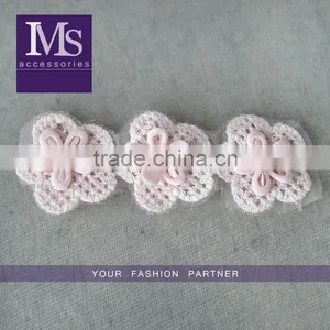 Beautiful 3 cm Handmade 3D Pink Pearl Flowers Crochet Lace Trims thumbnail-1