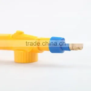 Bee Keeping Sprayer Hot Sale Bee Sprayer Tools Hive Frame Feeder Sprayer for Beekeeping Equipment thumbnail-2