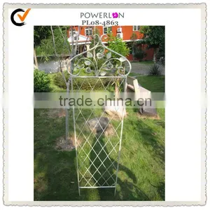Decorative Metal Garden Fence thumbnail-1