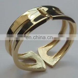 Low Price High Quality Custom Beautiful Bracelet/Hand Catenary thumbnail-3