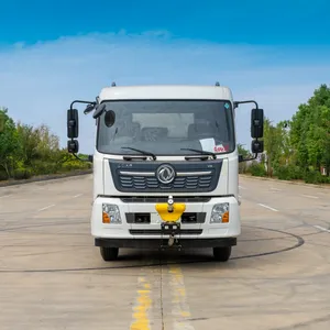 New Cheaper Dongfeng Chassis 9.2 Cubin Garden Irrigation Truck Water Spray Truck thumbnail-1