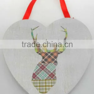 Home Decoration Heart-shaped Wood Hang Plaque thumbnail-1
