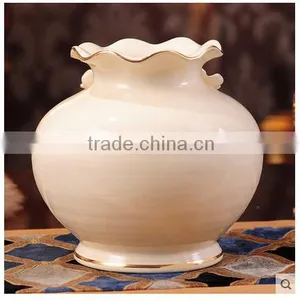 Luxury European Round Gold Table Ceramic Vase for Wholesale thumbnail-5