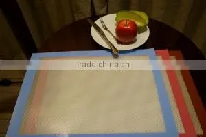 China Manufacturer Sell Silicone Baking Mat thumbnail-1