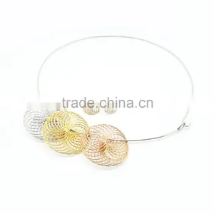 Awesome Wire Work Twisting Geometry Necklace for Women thumbnail-2
