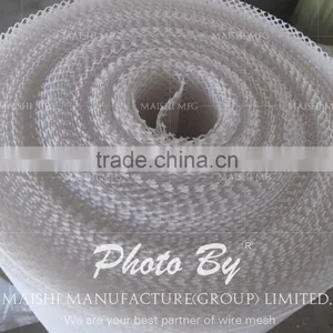 24mm Hole Size Extruded Mesh thumbnail-4