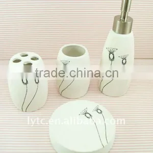 Ceramic Bath Accessory Set thumbnail-2