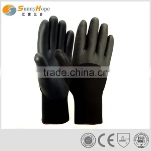 Waterproof Black Foam Nitrile Winter Hand Gloves thumbnail-1