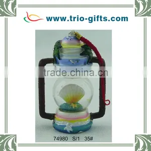 Walk on Water Ball of Tourist Souvenirs thumbnail-1