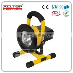 High Lumen Portable Rechargeable 10w 12v Round Led Flood Light thumbnail-1