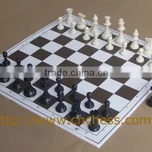 Standard Club Chess Set thumbnail-4