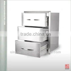 Outdoor Kitchens thumbnail-1