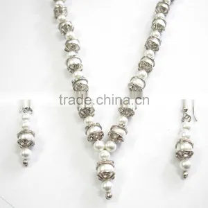 Indian International Jewelry thumbnail-1