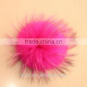 DIY 13cm Real Raccoon Fur Pompoms Fur Balls for Knitted Beanies Keychain and Scarves Shoes Real Fur Pom Pom Wholesale thumbnail-3