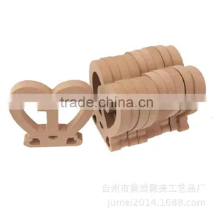 Wedding Supplies Hollow Wood Heart Figures Table Number Stand thumbnail-3