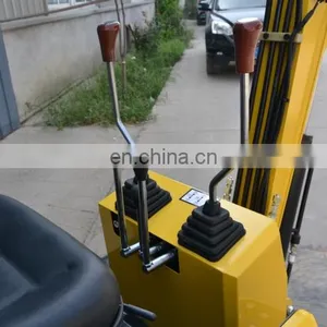 Mini Excavator Koop Diesel Engine for Sale Towable Mini Excavator 900 kg for Sale thumbnail-4