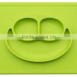 China Silicone Mat Smile Shape Pet Food Mat Rubber Pet Feeding Mat thumbnail-2