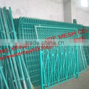 Pvc Coated Garden Welded Iron Wire Mesh Fence thumbnail-1