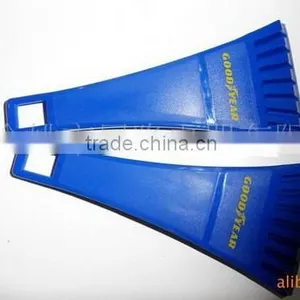 Bear Claw Ice Scraper thumbnail-1