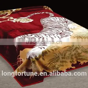 China Suppliers Quilt Blankets Rebel Wholesale 100% Polyester Knitted Cuddly Animal Printed Mink Blanket thumbnail-2