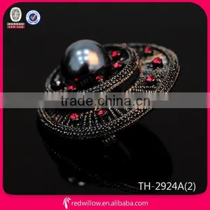 2015 Latest Products Cheap China Wholesale Elegant Brooch for Beauty thumbnail-1