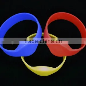 HF 13.56MHz RFID Silicone Wristband / Bracelet thumbnail-1