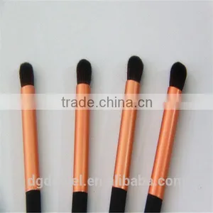 Single Synthetic Hair Eyeshadow Brush Disposable in Stock thumbnail-2