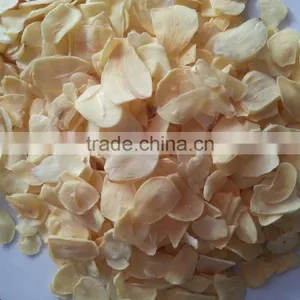 Chinese Hot Selling in 2015 HACCP HALAL High Quality Pure White Dry Garlic Slice With Root and Without Root thumbnail-1