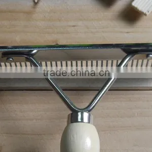 Pet Rake Comb thumbnail-5