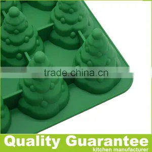 New Design 12 Cups Silicone Christmas Tree Cake Pan thumbnail-2